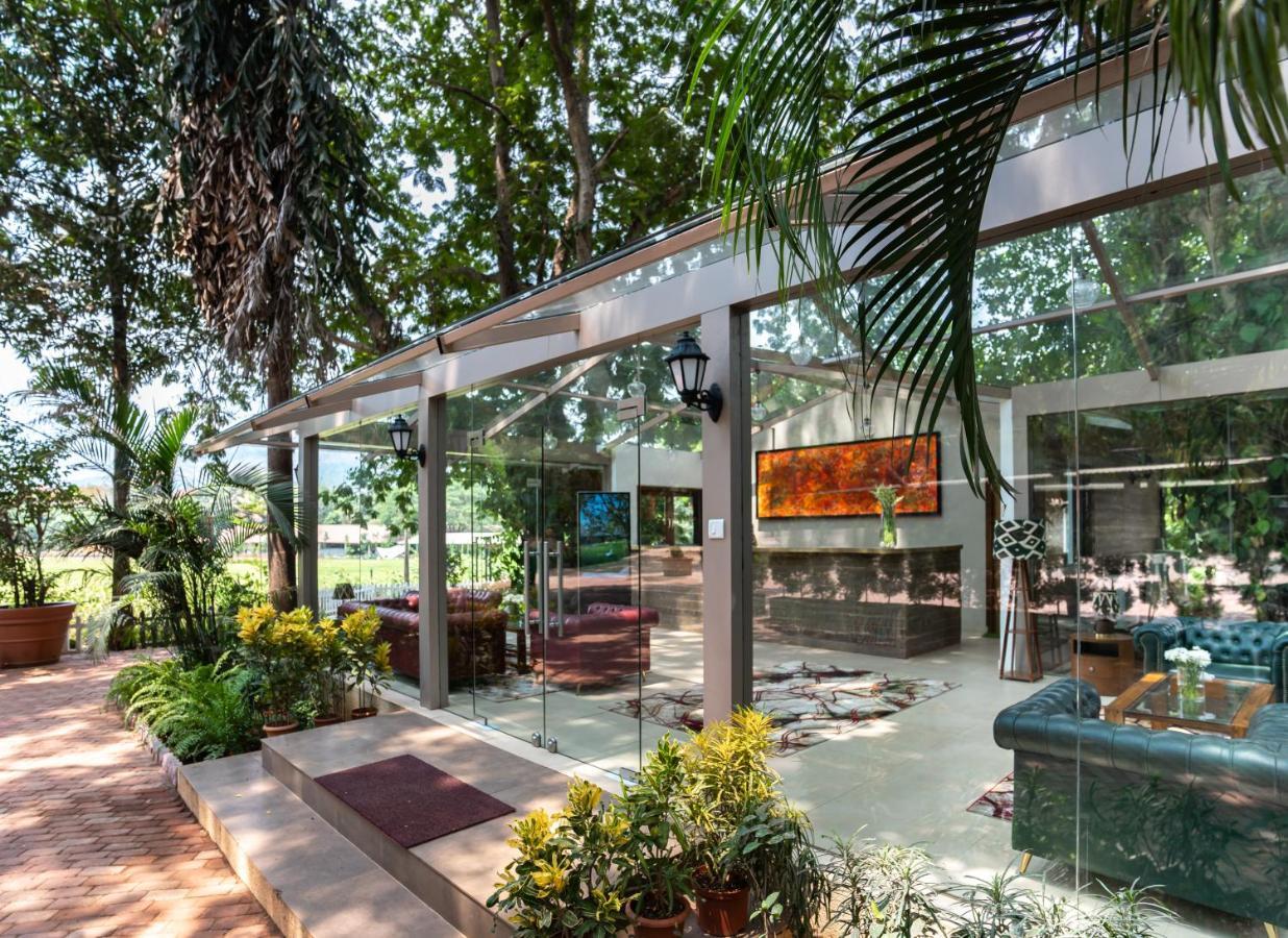 Oleander Farms, Karjat Exterior foto