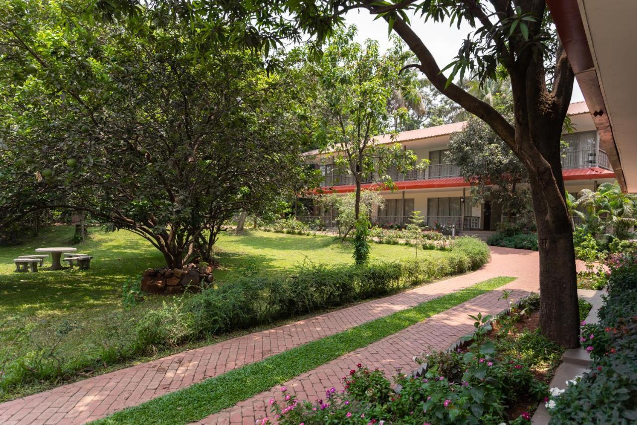 Oleander Farms, Karjat Exterior foto